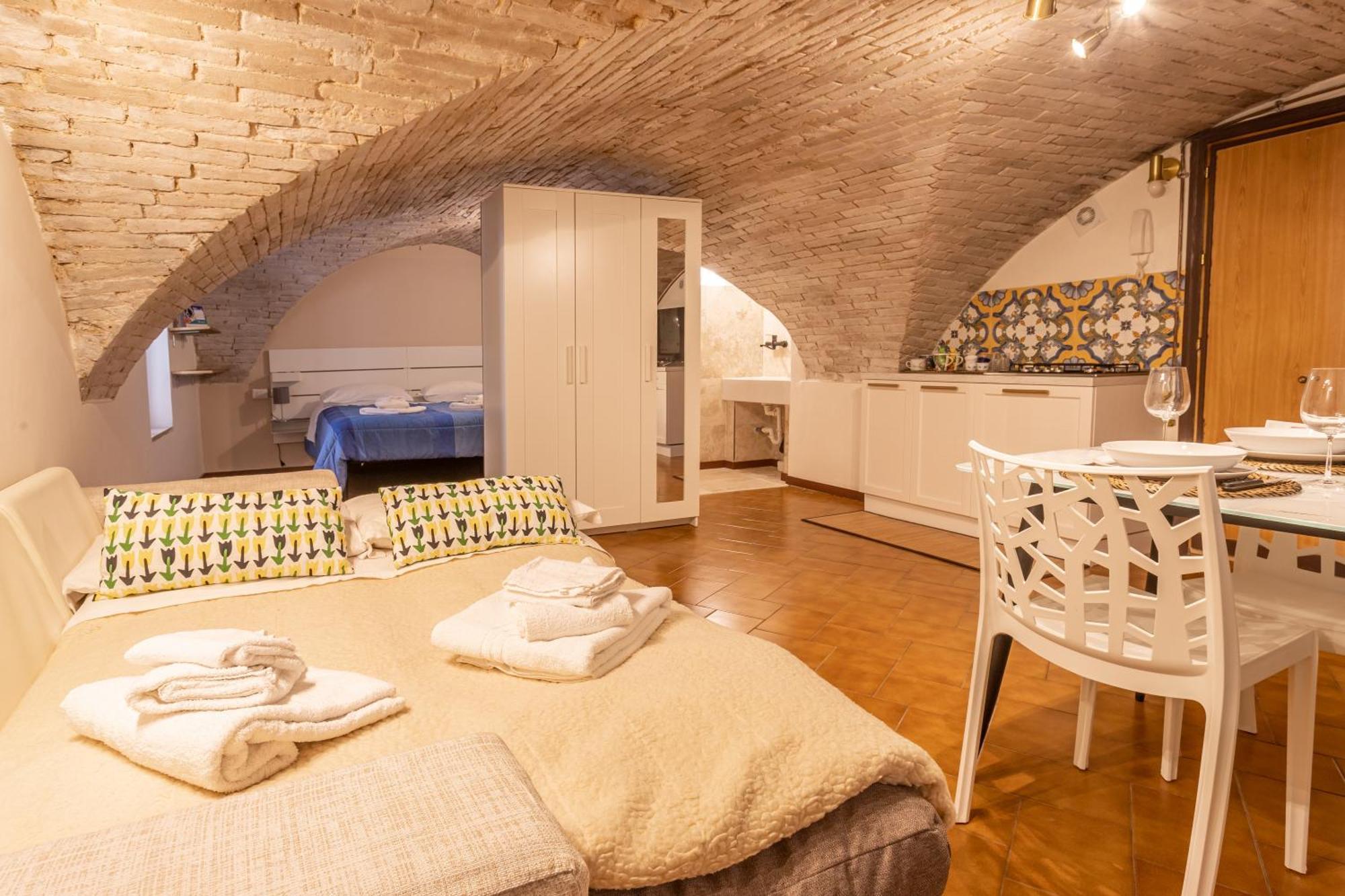 Suite N4 - Loft Caratteristico Nel Centro Storico ペルージャ エクステリア 写真